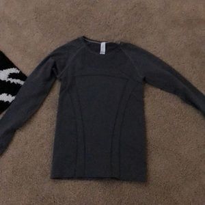 long sleeve workout top